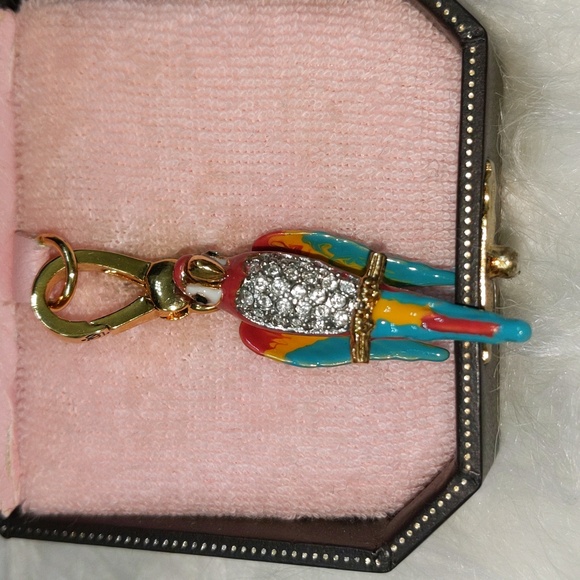 Rare Juicy Couture Macaw Charm - Picture 6 of 7